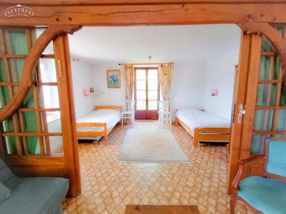 Ferme De Ma Grand-Mere Le Haut-du-Them エクステリア 写真