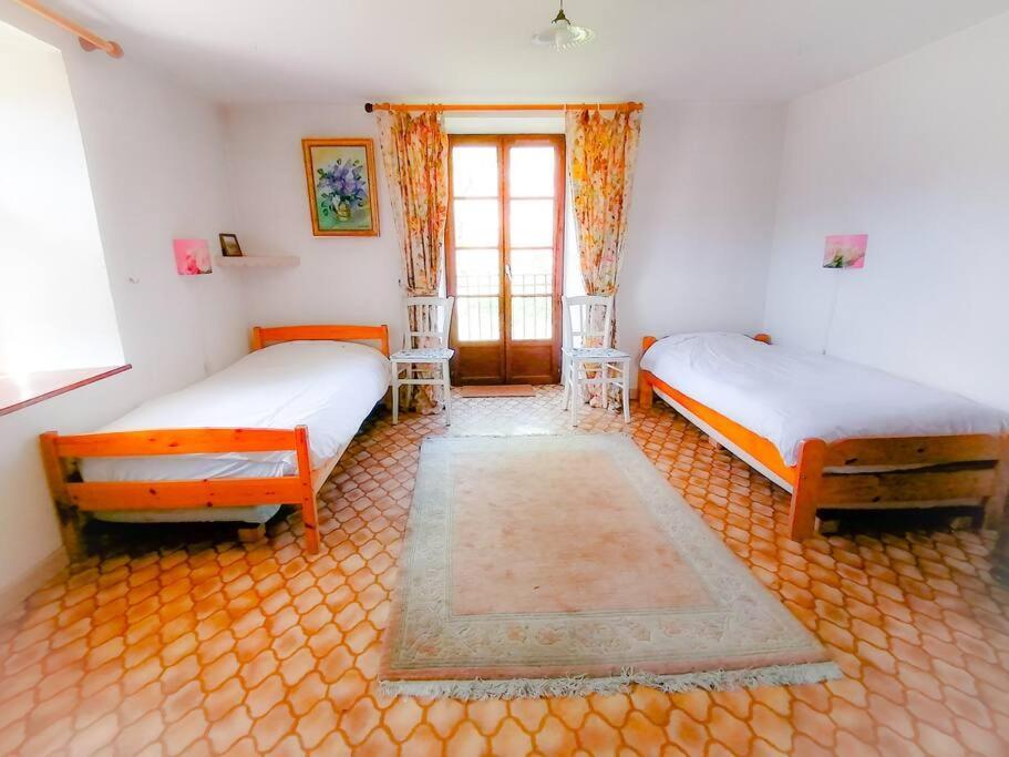 Ferme De Ma Grand-Mere Le Haut-du-Them エクステリア 写真
